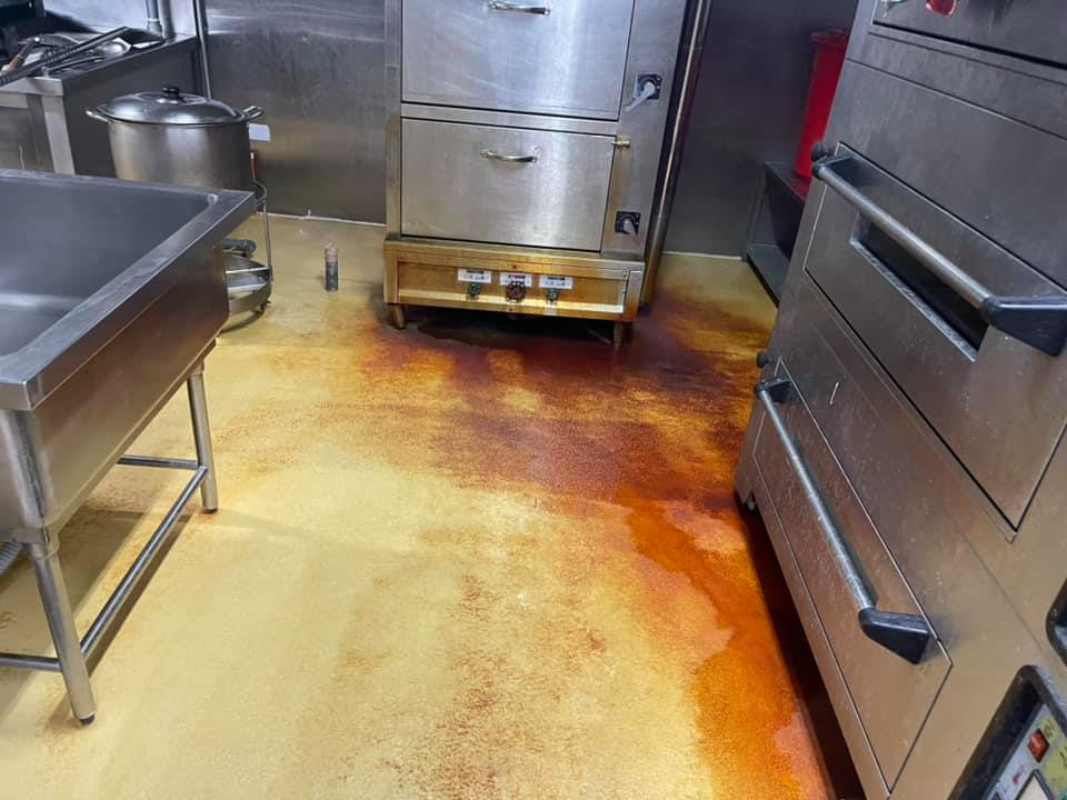 【新竹清潔公司】煥然一新！廚房地板鏽垢清潔祕訣揭密！